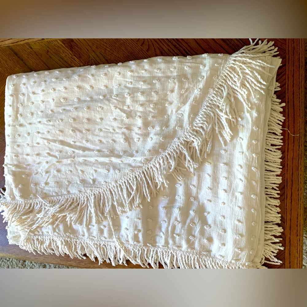 Vintage white chenille cotton coverlet